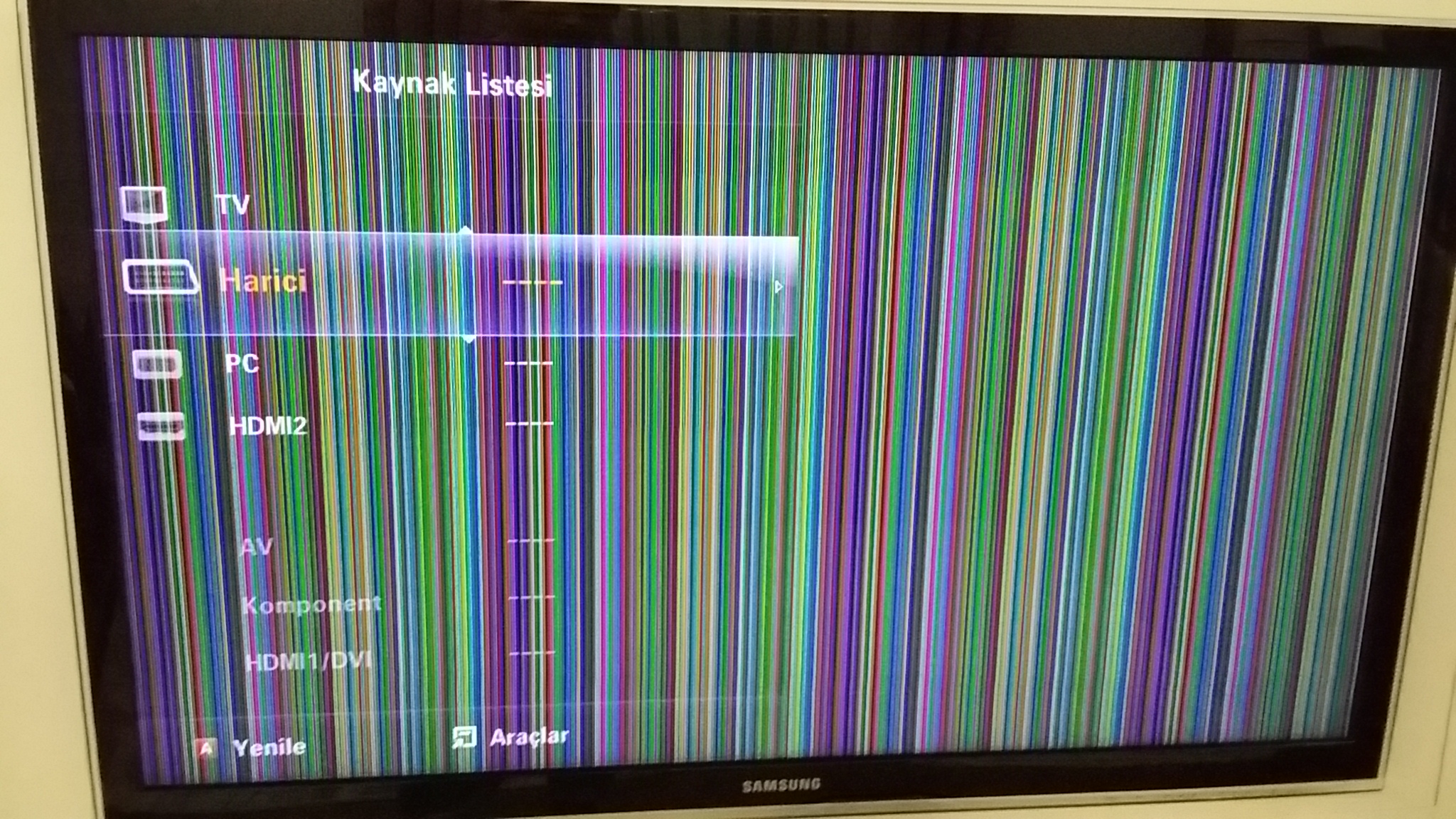 Televizyon Ekran Değişimi Şanlıurfa: Kırık ve Çatlak Ekranlara Son